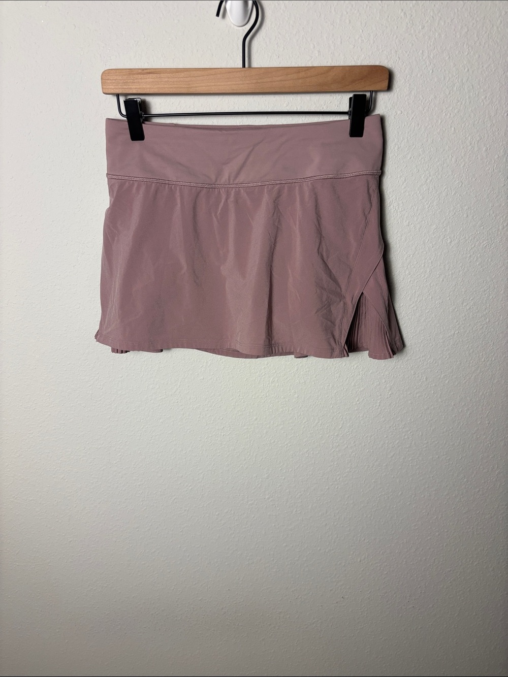 Lululemon Play Off The Pleats Skirt *13"
Vintage Mauve W8AA7S